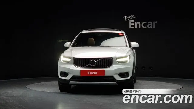 Volvo XC40 2020 — фото 3