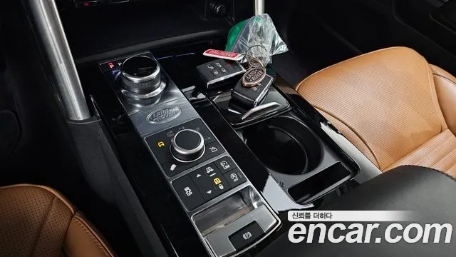 Land Rover Discovery 2018 — фото 9