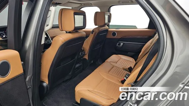 Land Rover Discovery 2018 — фото 12