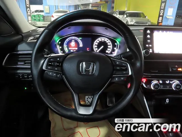 Honda Accord 2019 — фото 10