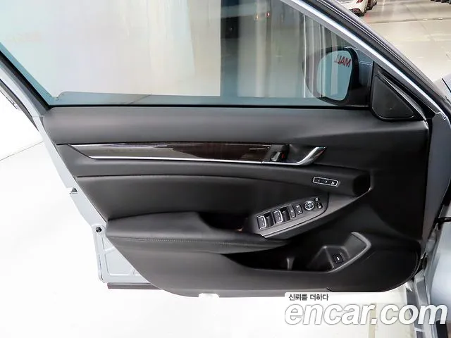 Honda Accord 2019 — фото 14