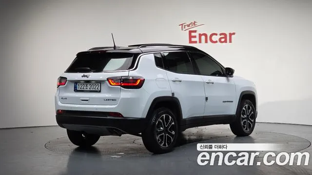 Jeep Compass 2022 — фото 2