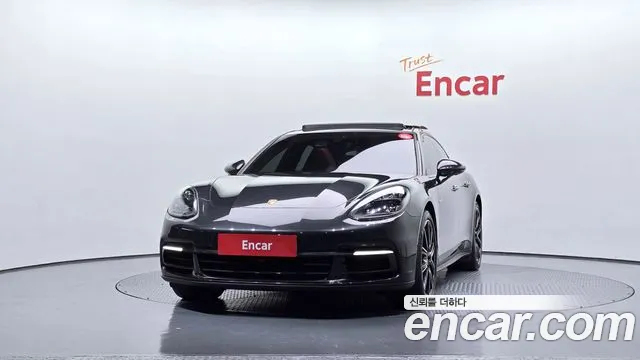Porsche Panamera 2019 — фото 3