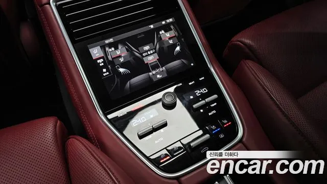 Porsche Panamera 2019 — фото 17