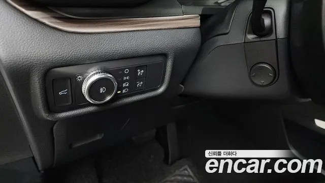 Ford Explorer 2020 — фото 17
