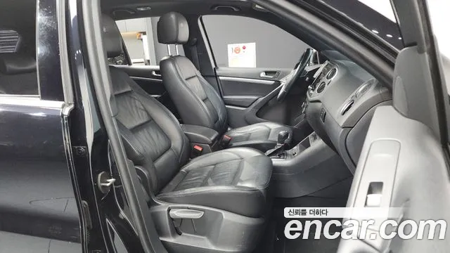 Volkswagen Tiguan 2015 — фото 11