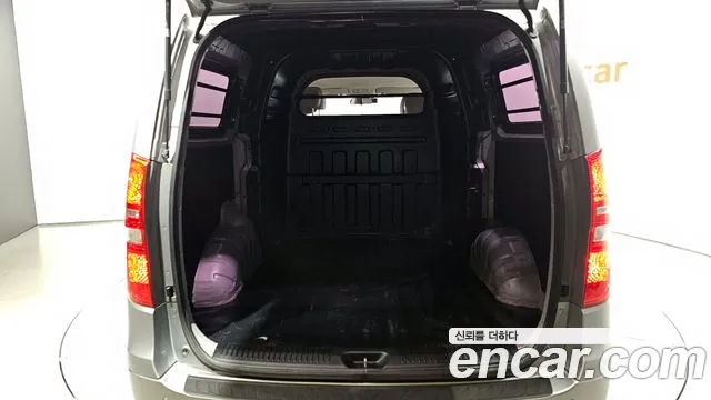 Hyundai Starex 2017 — фото 20