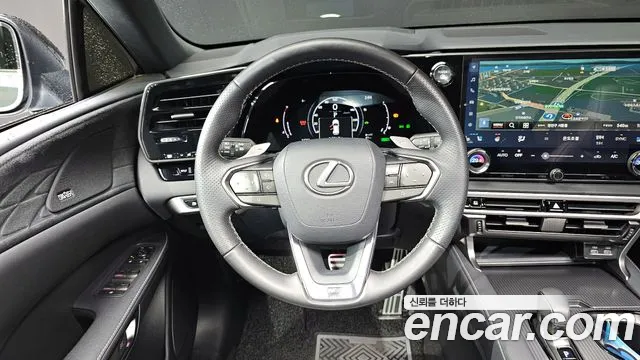 Lexus RX 2023 — фото 13