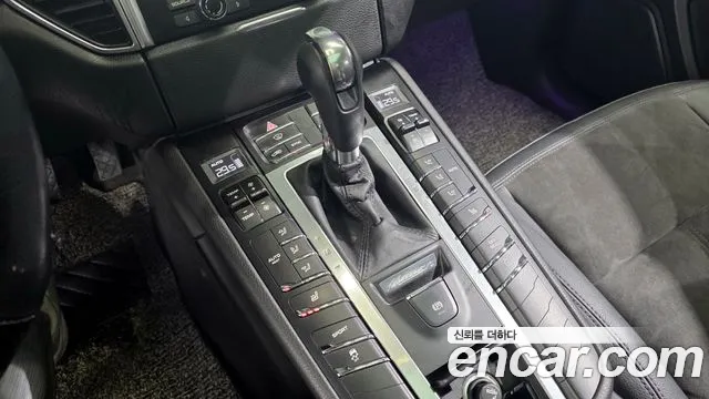 Porsche Macan 2015 — фото 9