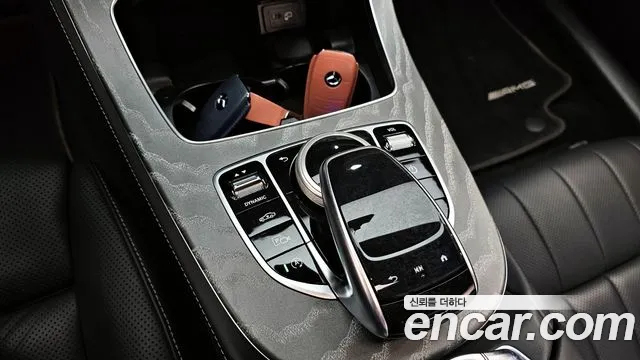 Mercedes-Benz E-Class 2021 — фото 17