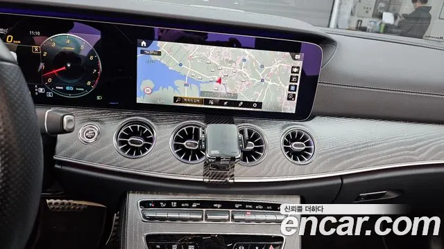 Mercedes-Benz E-Class 2021 — фото 19