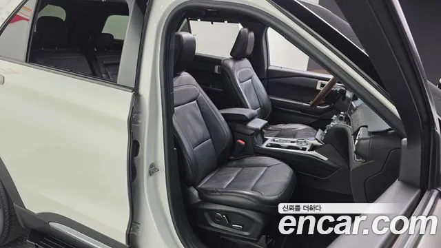 Ford Explorer 2020 — фото 12