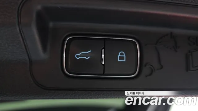 Ford Explorer 2020 — фото 19
