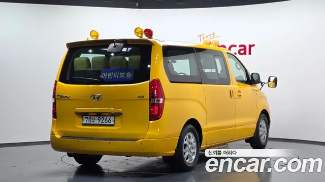Hyundai Starex 2015 — фото 2