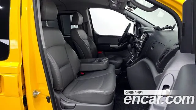 Hyundai Starex 2015 — фото 11
