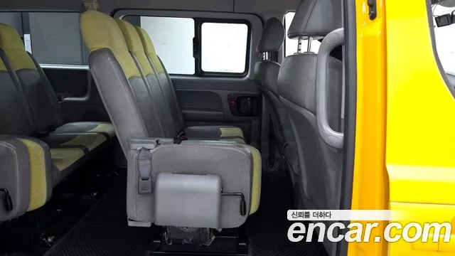 Hyundai Starex 2015 — фото 12