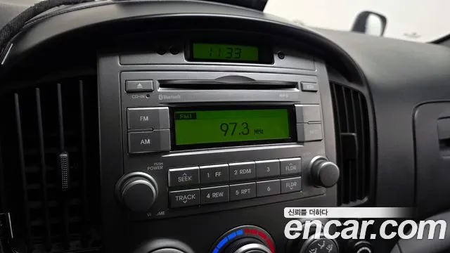 Hyundai Starex 2015 — фото 15