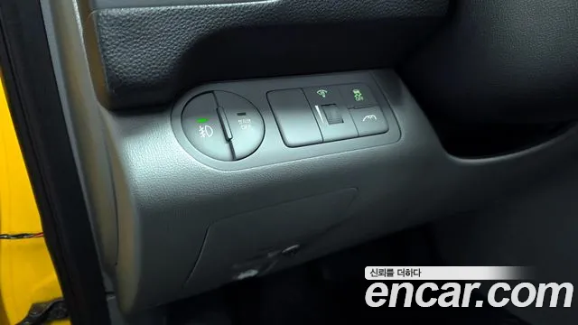 Hyundai Starex 2015 — фото 18