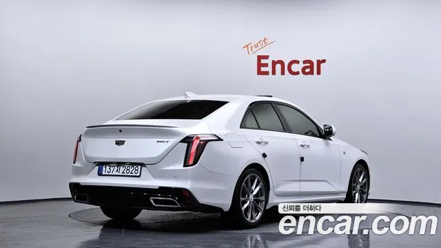 Cadillac CT4 2020 — фото 2