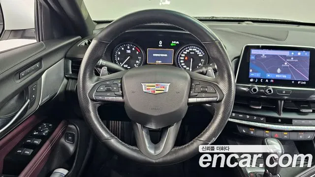 Cadillac CT4 2020 — фото 13