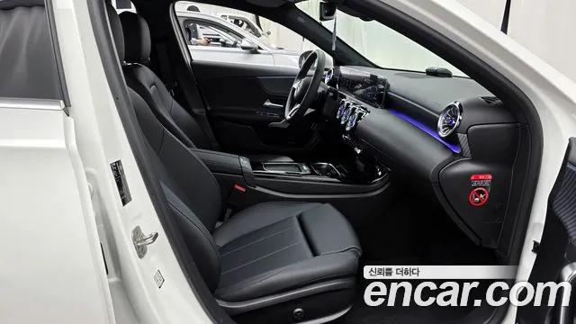 Mercedes-Benz A-Class 2025 — фото 11