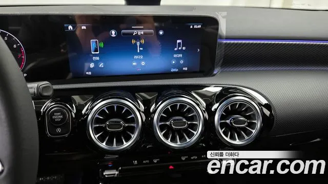 Mercedes-Benz A-Class 2025 — фото 14