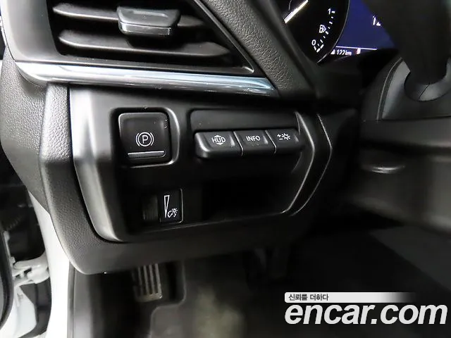 Cadillac CT4 2020 — фото 15