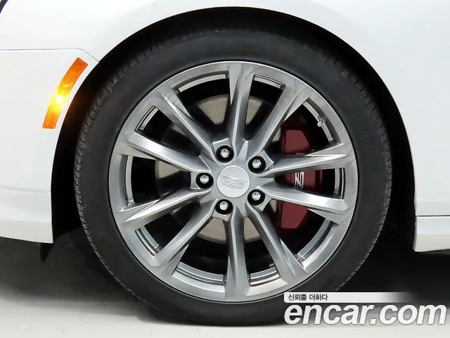 Cadillac CT4 2020 — фото 20