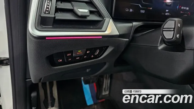 BMW i4 2022 — фото 16