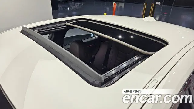 BMW i4 2022 — фото 19