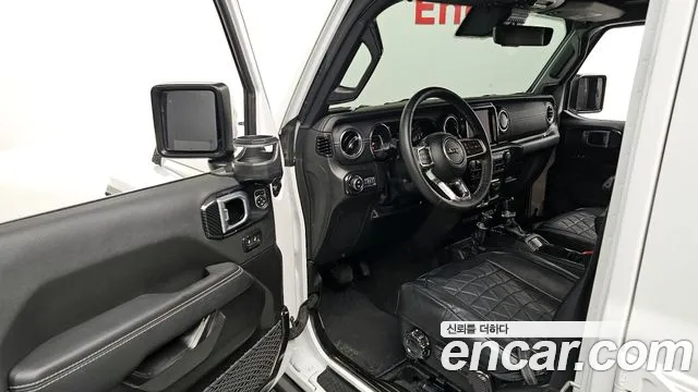 Jeep Wrangler 2023 — фото 10