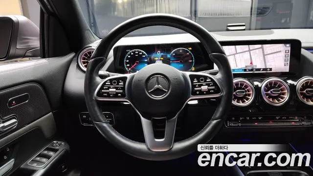 Mercedes-Benz EQA 2021 — фото 13