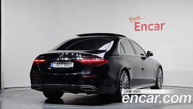 Mercedes-Benz S-Class 2023 — фото 2