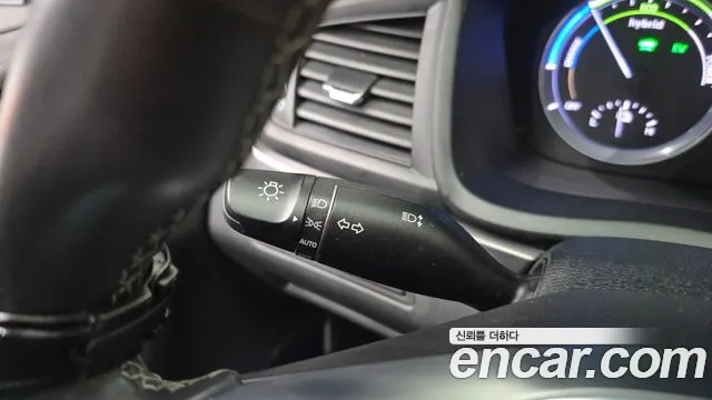 Hyundai Sonata 2018 — фото 17