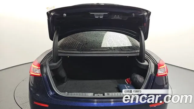Maserati Ghibli 2017 — фото 20