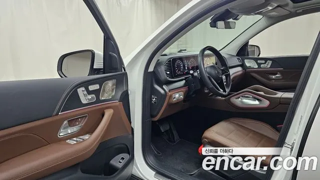 Mercedes-Benz GLE-Class 2025 — фото 10