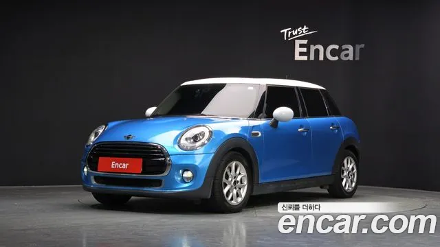 Mini Cooper 2015 — фото 1