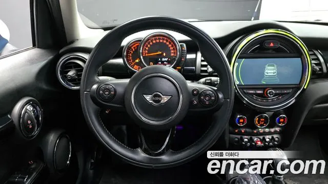 Mini Cooper 2015 — фото 13