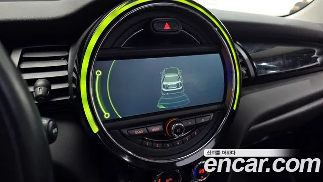 Mini Cooper 2015 — фото 15
