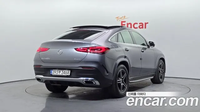Mercedes-Benz GLE-Class 2021 — фото 2
