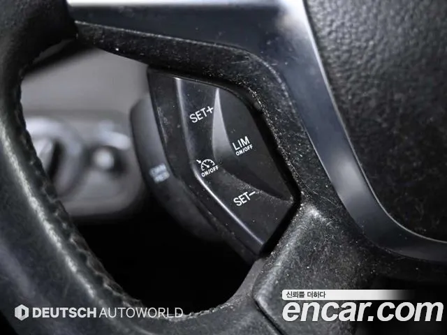 Ford Kuga 2016 — фото 13