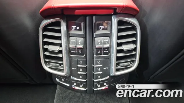 Porsche Cayenne 2015 — фото 18