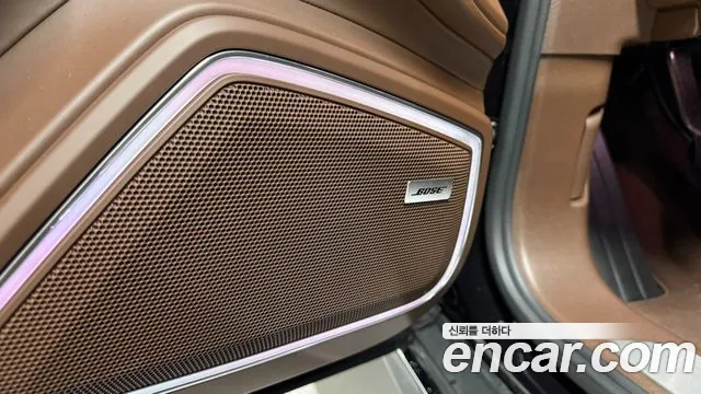 Porsche Panamera 2023 — фото 10