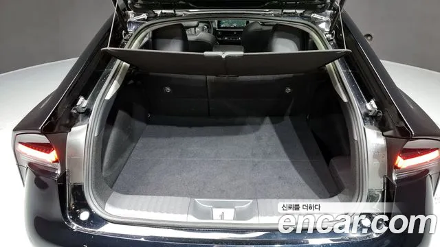 Toyota Prius 2024 — фото 20