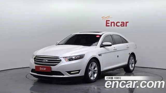 Ford Taurus 2016 — фото 1