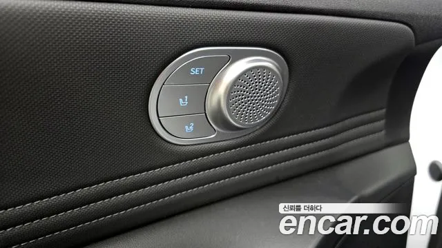 Hyundai AVANTE 2021 — фото 19