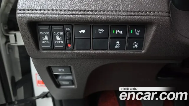 Honda Odyssey 2020 — фото 17