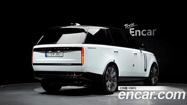 Land Rover Range Rover 2025 — фото 2