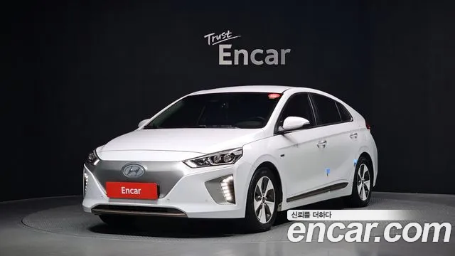Hyundai Ioniq 2017 — фото 1