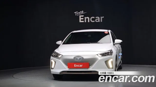 Hyundai Ioniq 2017 — фото 3